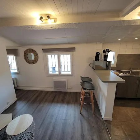 Fully Equipped 2 To 4 Beds Apartamento Marsella