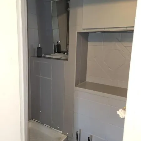 Fully Equipped 2 To 4 Beds Marsella